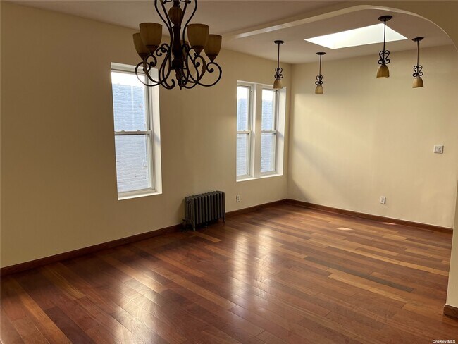 Building Photo - 571 Alabama Ave