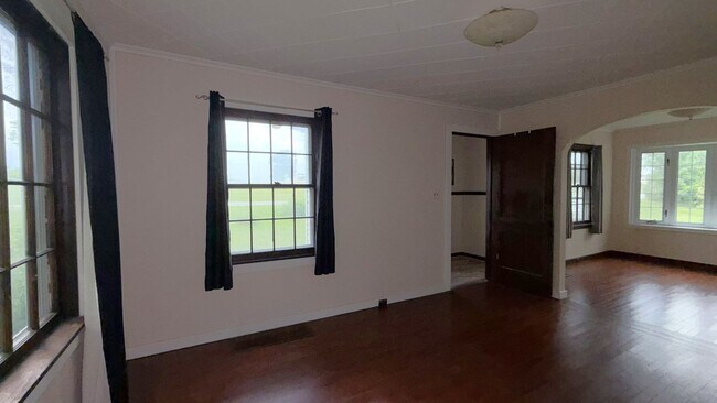 Building Photo - Charming Home in the Heart of OMP Wine Country