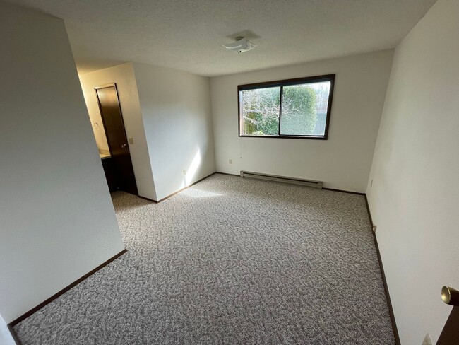 Building Photo - 3801 37th Drive