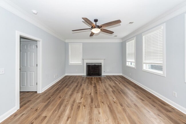 Building Photo - 4 Bedroom, 2.5 Bathroom Home in Reminisce ...