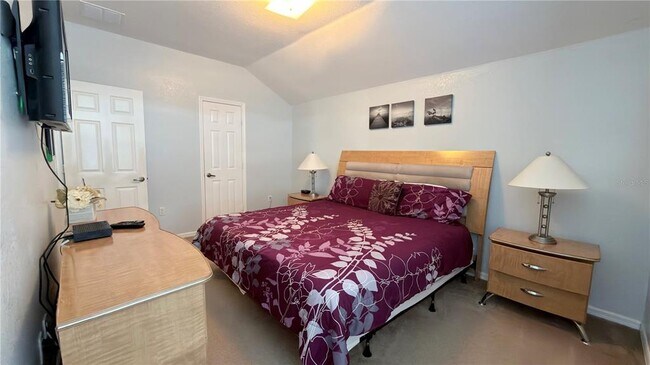 Building Photo - 334 Cadiz Loop