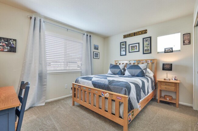 Building Photo - 2 Bedroom 2 Bath home in Observatory Village