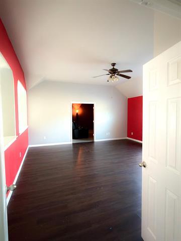 Building Photo - 9309 Stonewood Dr