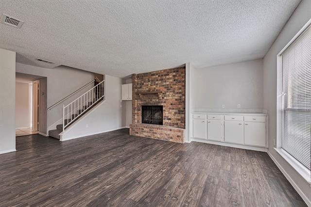 Building Photo - 1803 Ridgebrook Dr