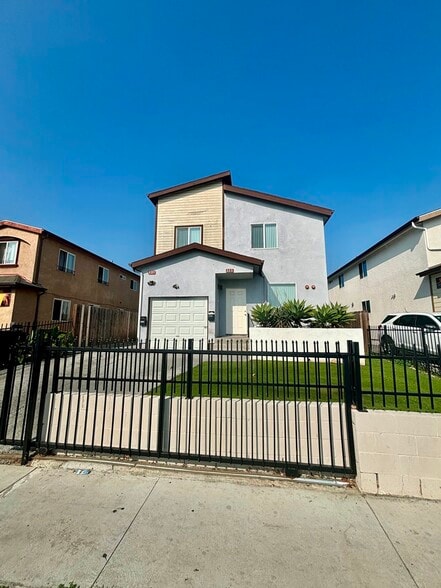 Primary Photo - 337 E 104th St