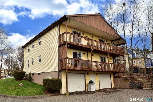 Building Photo - 93 Talcott Ave