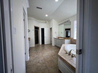Building Photo - 8104 San Antonio Ave