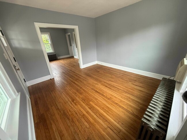 Building Photo - 47 May St