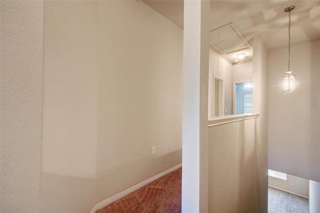 Building Photo - 1217 Delano St