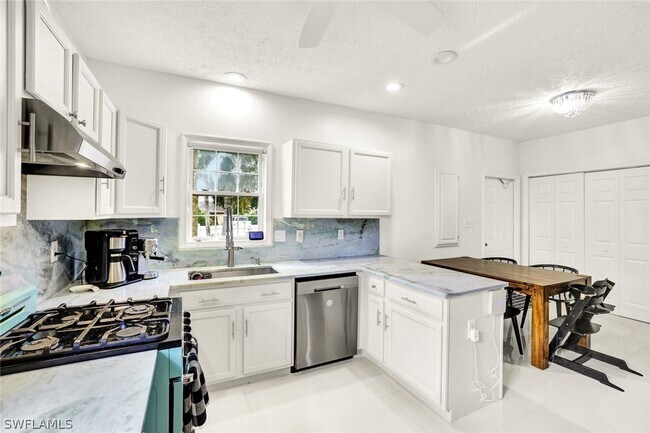 Building Photo - 534 Leawood Cir