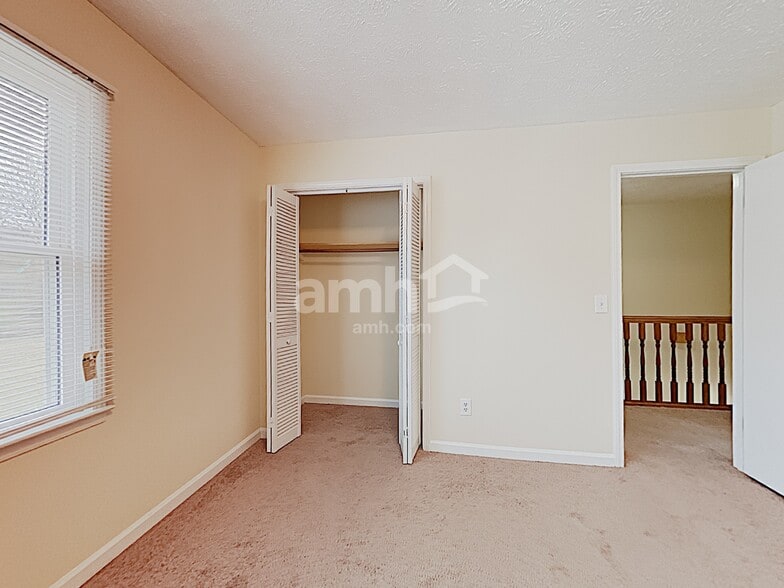 Building Photo - 4121 S Fork Dr