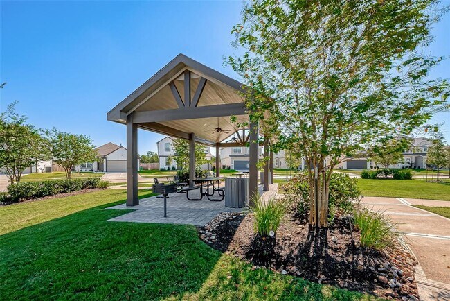 Building Photo - 5619 Brooklyn Rose Dr