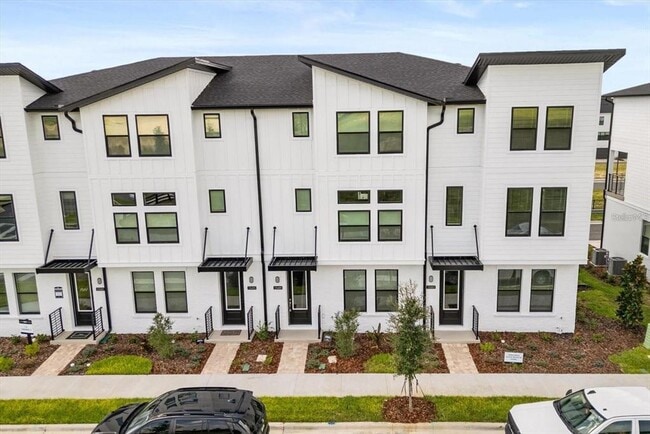 Building Photo - 15489 Hamlin Pk Dr