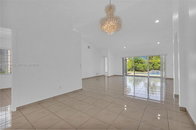 Building Photo - 358 SW 163rd Ave