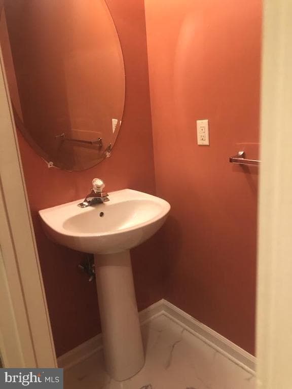 Building Photo - 531 Musket Ct