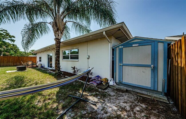 Building Photo - 2174 Scotland Dr