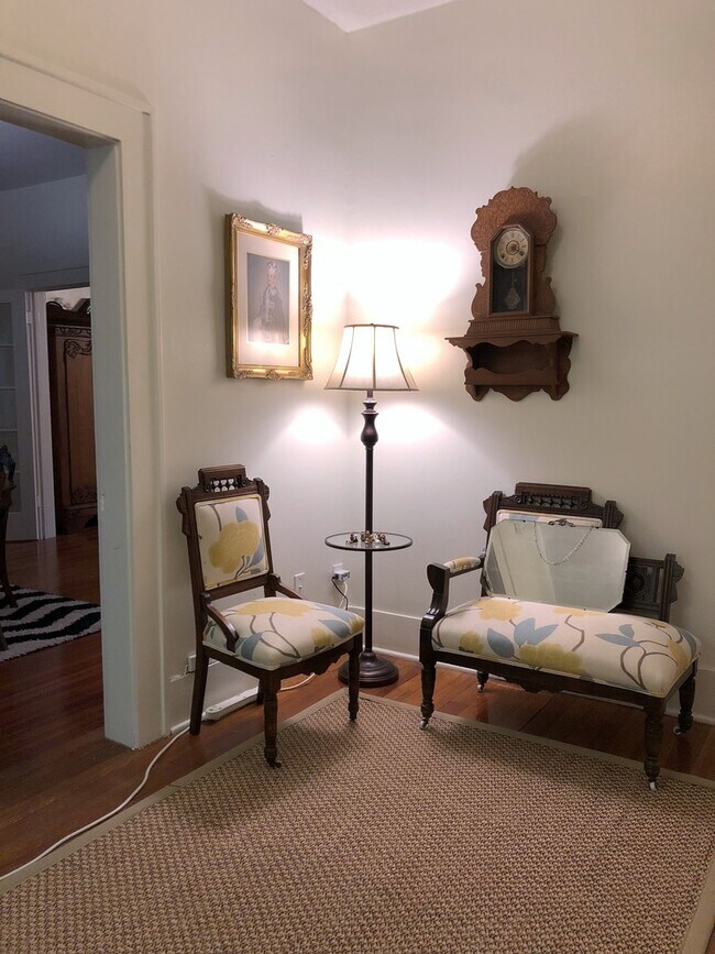 Building Photo - 703E31