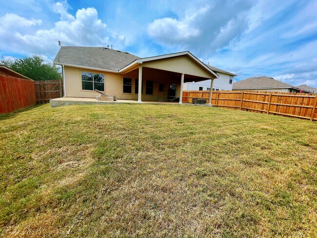 back yard - 577 Quarter Ave