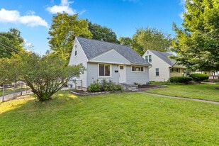 Building Photo - 3403 Woodland Ave