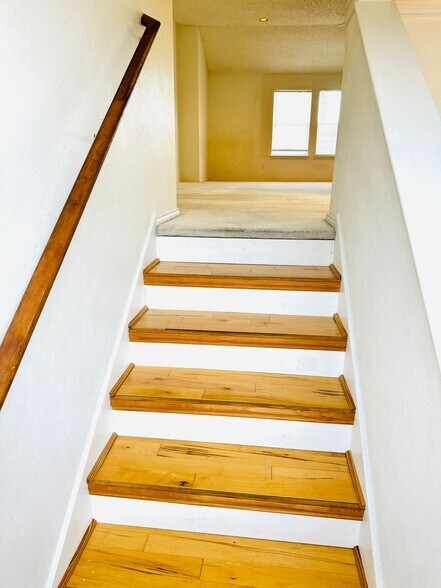 Building Photo - 6713 Red Rock Trl