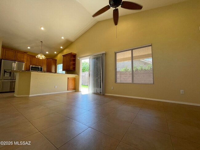 Building Photo - 3741 W Spinnaker Ln