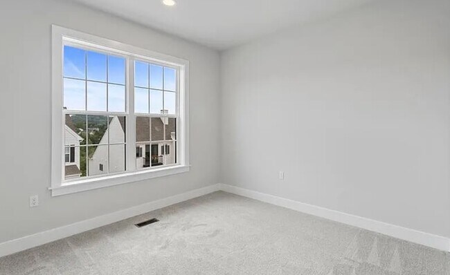 Building Photo - 405 Cranford Way