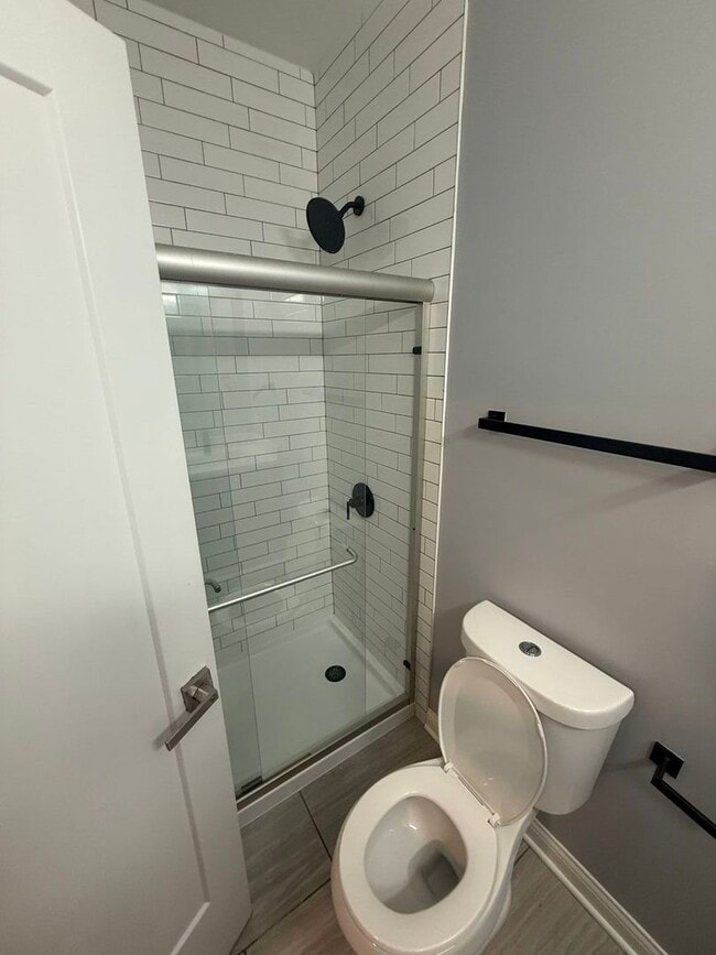 Building Photo - 4525 S Prairie Ave