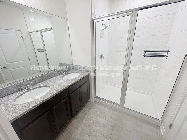Building Photo - 11634 Woodleaf Dr