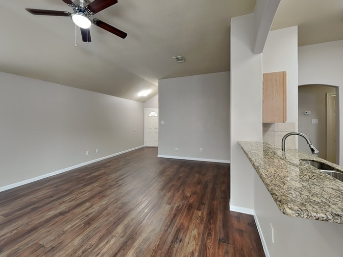 Building Photo - 19710 River Pointe Ln