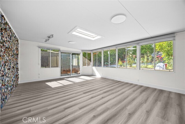 Building Photo - 647 W Montecito Ave
