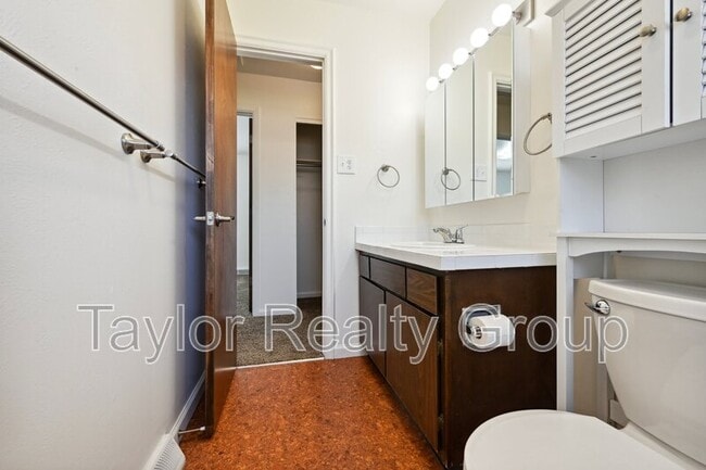 Building Photo - 3685 W 90th Pl