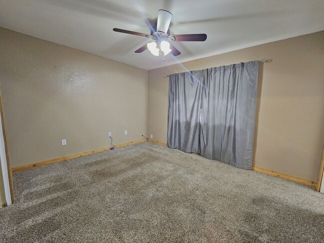 Building Photo - Cozy 3 Bed/2Bath/1Gar House