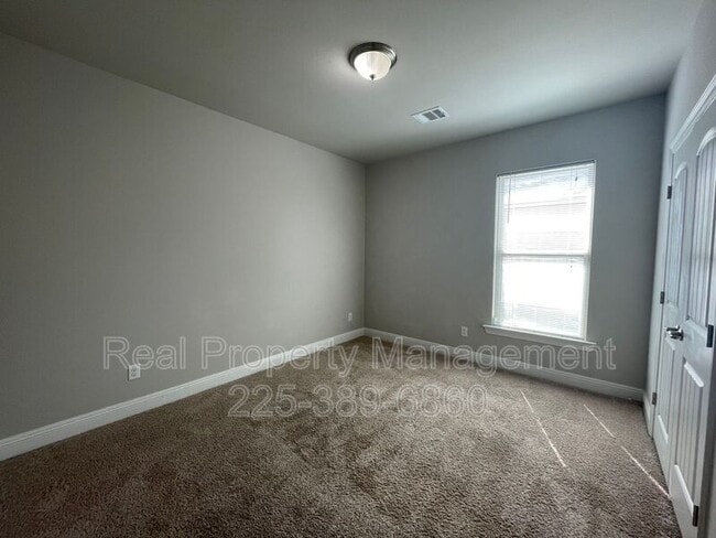 Building Photo - 7948 Antebellum Ave