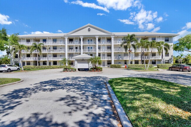 Building Photo - 6073 Balboa Cir