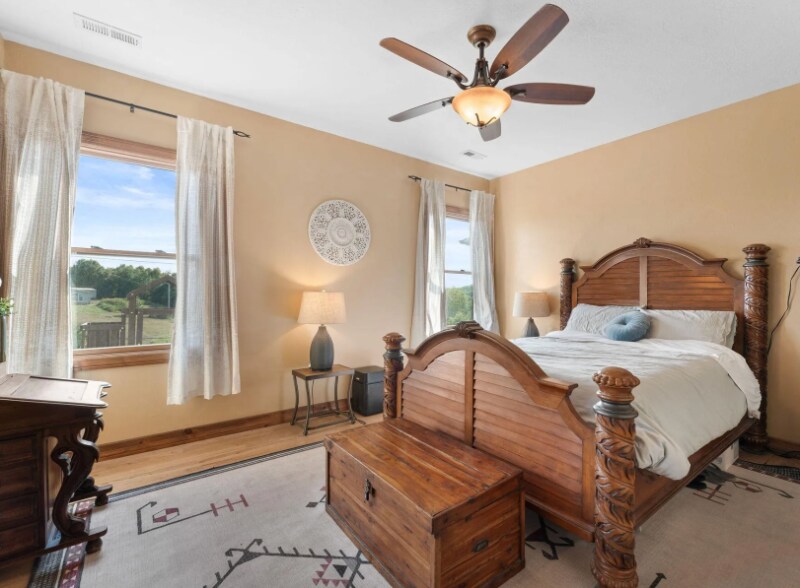 Building Photo - 710 Hilltop Vista Rd