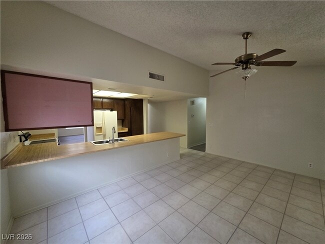 Building Photo - 3214 Anacapa Way