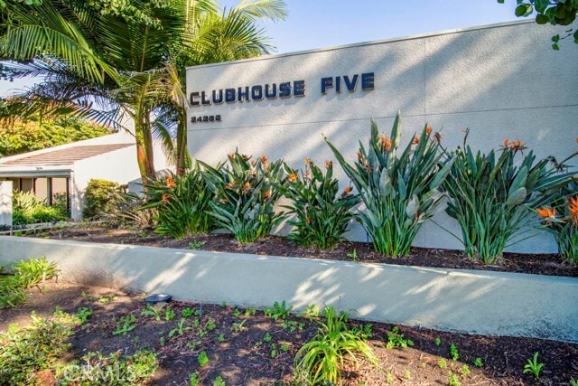 Building Photo - 5373 Avenida Sosiega