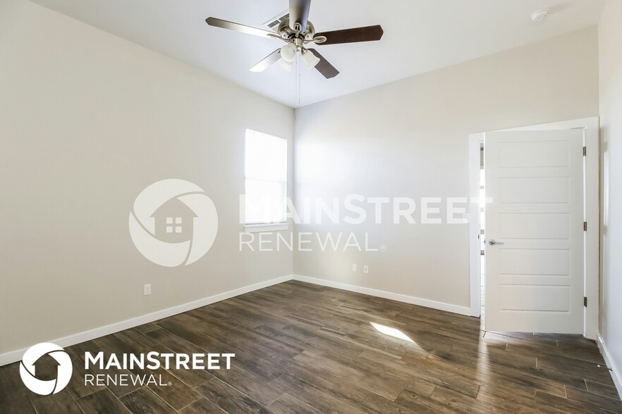 Building Photo - 11253 Paradise Out Ln