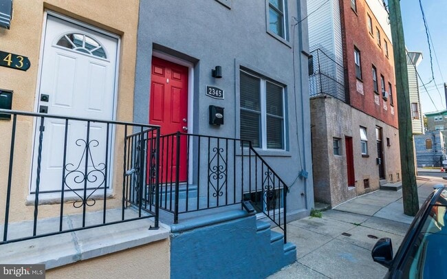 Building Photo - 2345 S Colorado St
