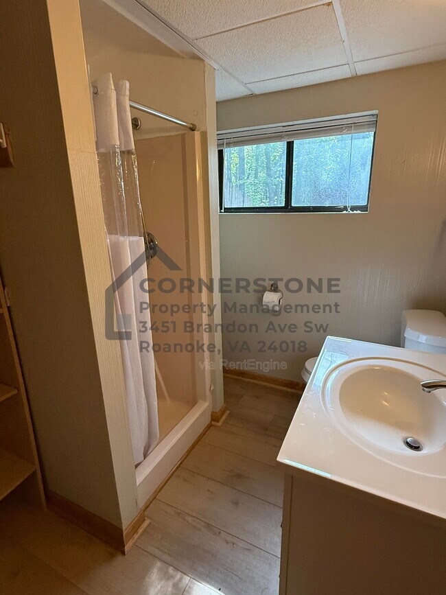 Building Photo - 6111 Barn Owl Cir
