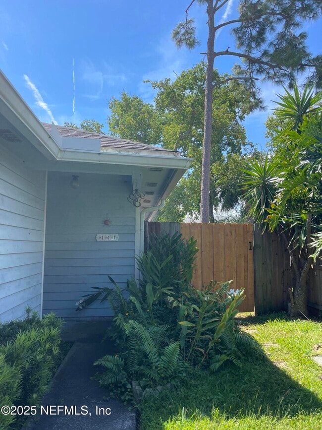 Building Photo - 141 Abaco Way
