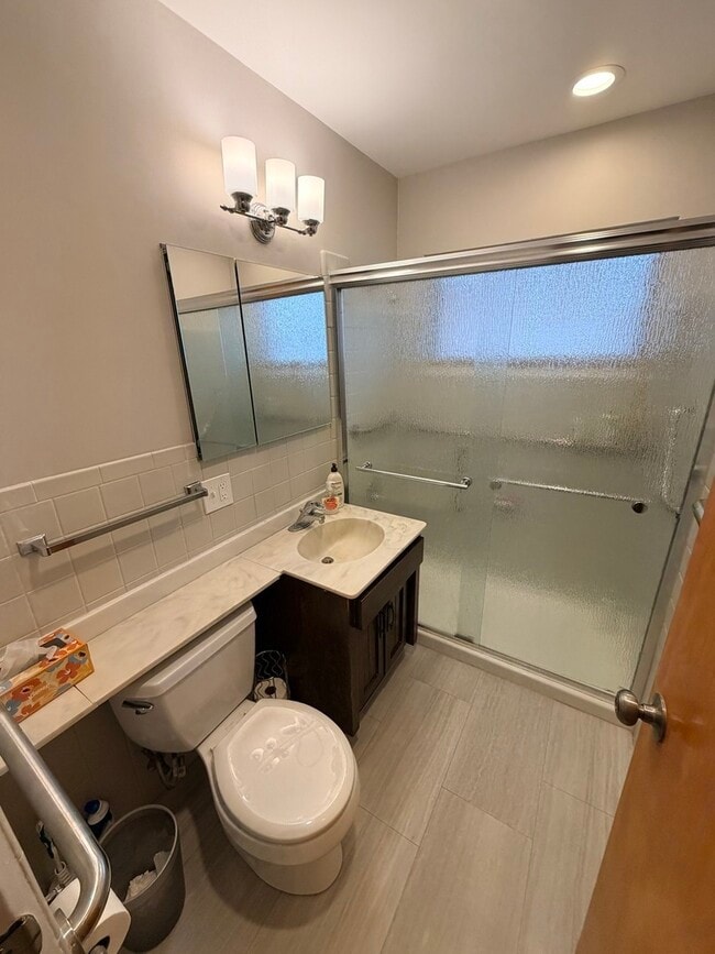 Building Photo - 137 Richard Ave