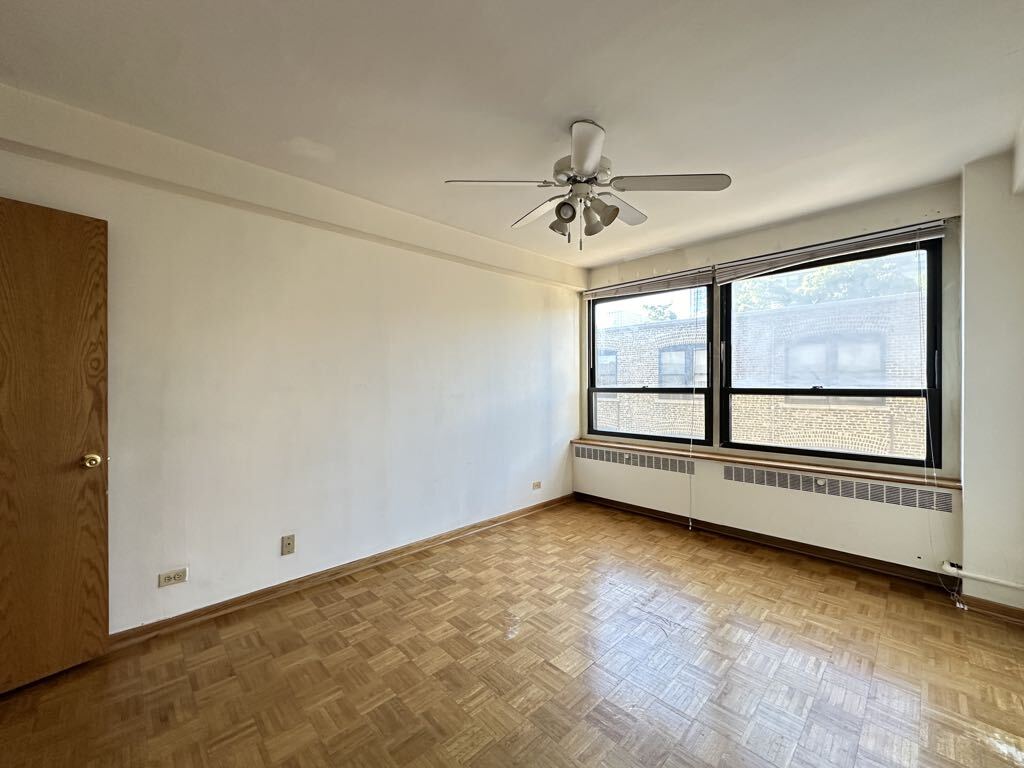 Building Photo - 4180 N Marine Dr