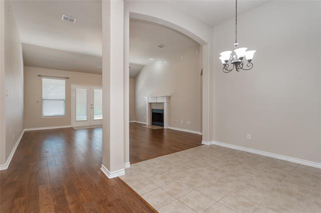 Building Photo - 653 White Rock Dr