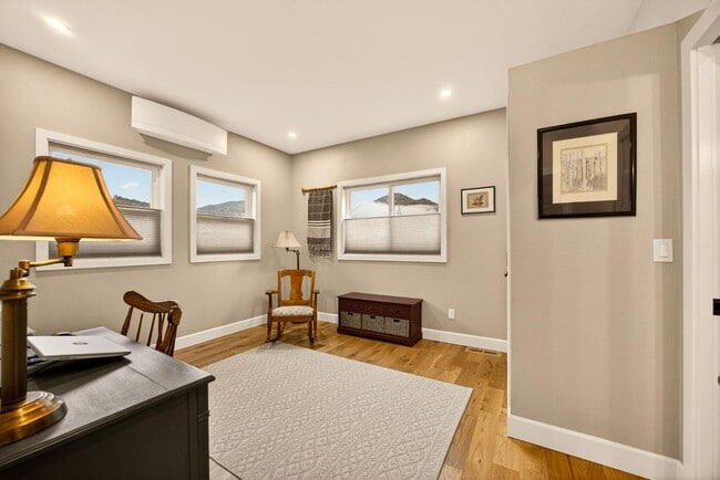 Building Photo - 860 Humbug Creek Rd