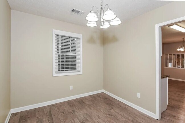 Building Photo - 1544 Haynes Ct SW