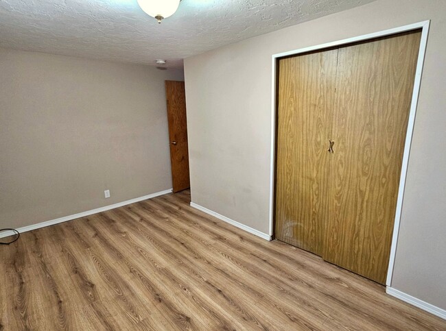 Building Photo - Cozy 3-Bedroom in Central Richland