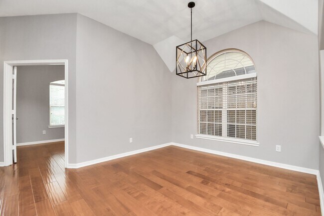 Building Photo - 17311 Elverson Oaks Dr