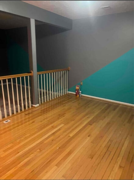 Building Photo - 5850 Wolsey Ct