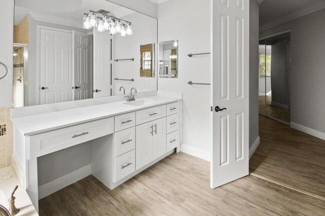 Building Photo - 9845 Cobblestone Creek Dr